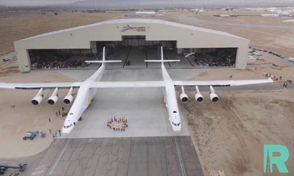 За $400 млн выставлен на продажу самый крупный в мире самолет