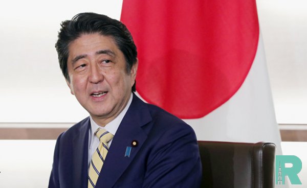 В полном составе правительство Японии ушло в отставку