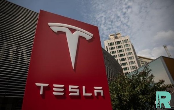 Tesla судится с бывшими сотрудниками из-за кражи технологий