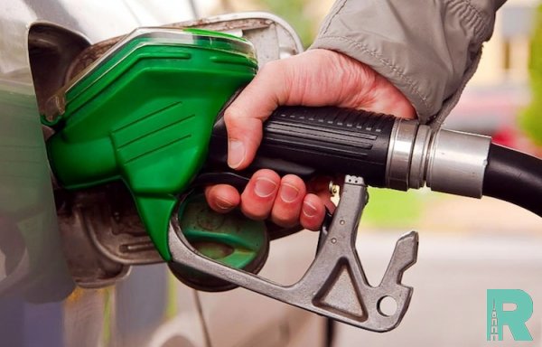 Экспертами озвучены признаки некачественного бензина