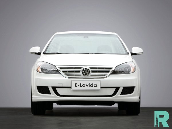 Volkswagen презентовал для Китая электрический вариант седана e-Lavida
