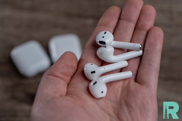 Apple планирует выпуск наушников AirPods 3 с функцией шумоподавления