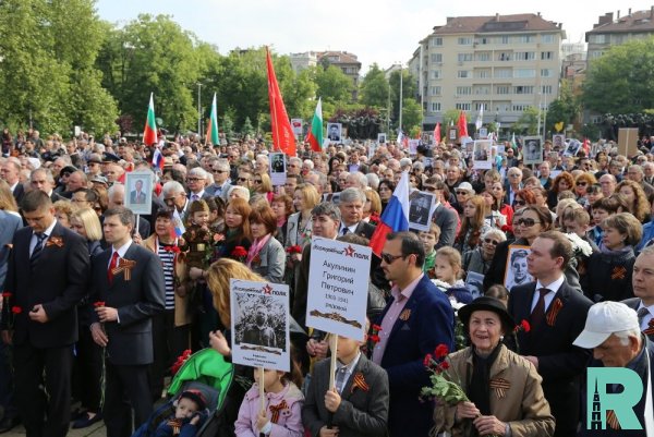 В Софии, в акции "Бессмертный полк" приняли участие более тысячи человек