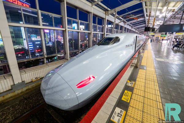 В Японии тестируют поезд, развивающий скорость 400 км/час