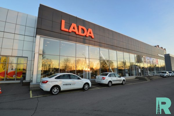 "АвтоВАЗ" планирует в июле поднять стоимость автомобилей Lada