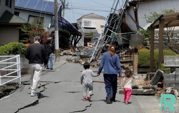Из-за землетрясения в Японии пострадали более 20 человек
