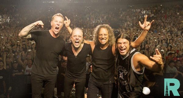 Организатор рассказал почему Metallica в Москве спела "Группу крови"