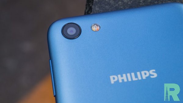 В России презентовали недорогую модель смартфона Philips S397