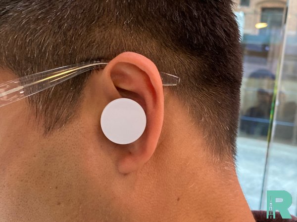 Microsoft презентовала беспроводные наушники Surface Earbuds