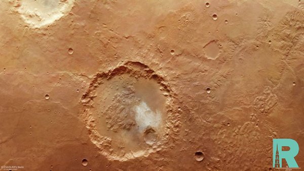 На поверхности Марса ученые нашли похожие на земные соленые озера