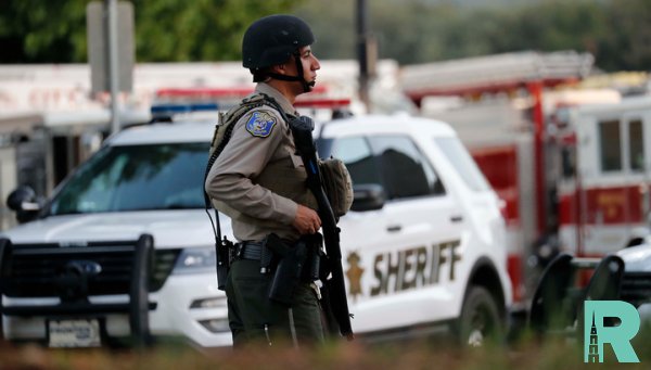 Из-за стрельбы в школе в Калифорнии пострадали шесть человека